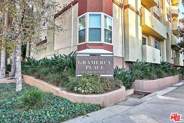 620 S Gramercy Place 301, Los Angeles, CA 90005 — photo 3 of 40