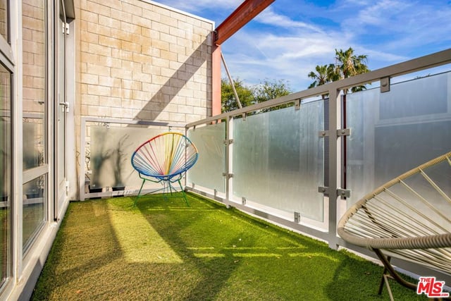 3450 Cahuenga Boulevard 604, Los Angeles, CA 90068 — photo 21 of 28