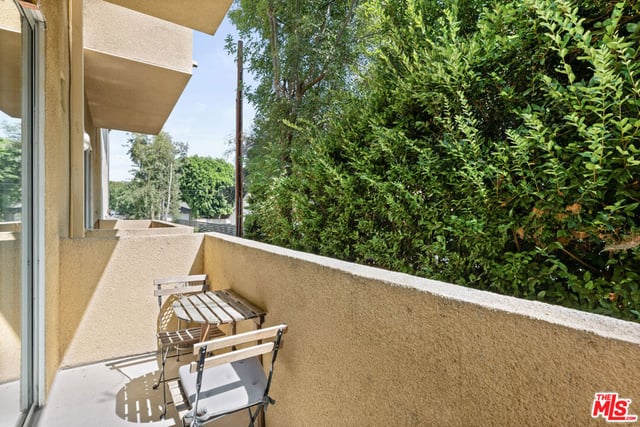 5350 Sepulveda Boulevard 7, Los Angeles, CA 91411 — photo 3 of 16