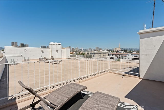 1880 Veteran Avenue 306, Los Angeles, CA 90025 — photo 20 of 22