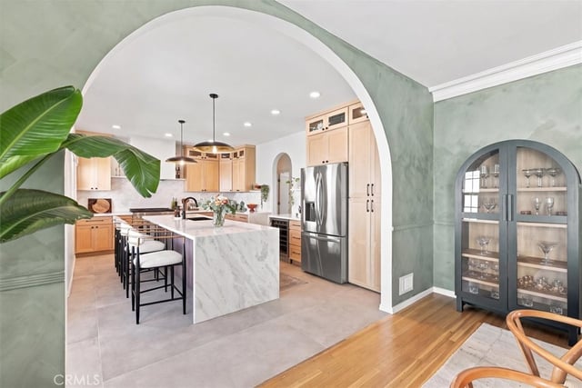 900 S Curson, Los Angeles, CA 90036 — photo 9 of 66