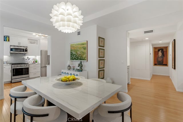 11952 Montana Ave, #203, Los Angeles, CA 90049 — photo 10 of 29