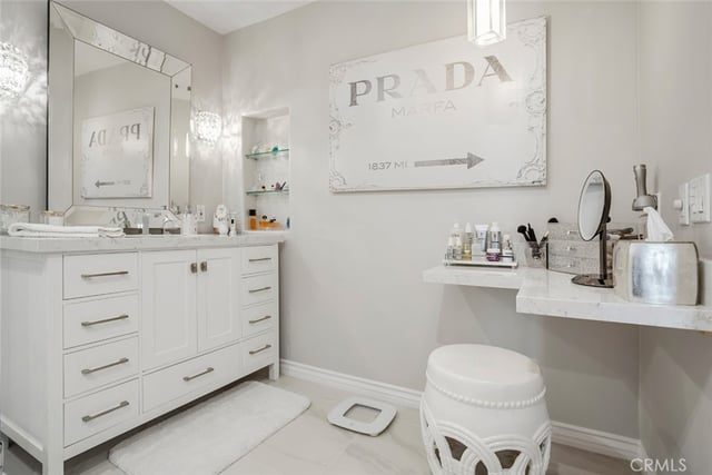 11952 Montana Ave, #203, Los Angeles, CA 90049 — photo 20 of 29