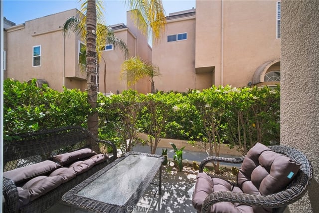 10659 Bloomfield Street, Toluca Lake, CA 91602 — photo 19 of 50