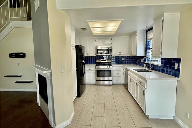 20322 Rue Crevier 626, Canyon Country, CA 91351 — photo 11 of 44