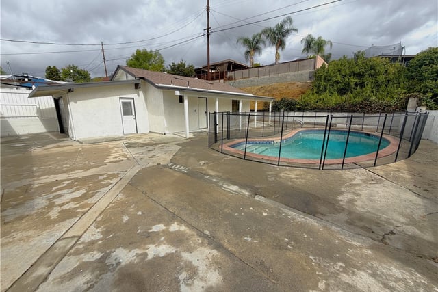 13658 Garrick Avenue, Sylmar, CA 91342 — photo 17 of 24