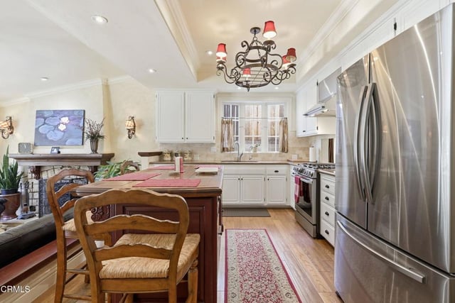 2531 Pepperwood Drive, Camarillo, CA 93010 — photo 4 of 40