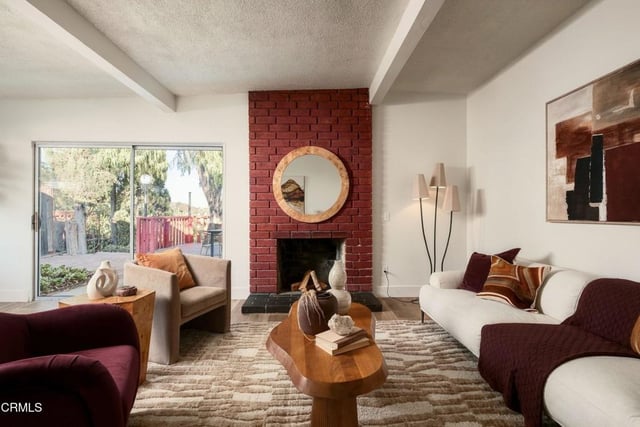 550 Marie Avenue, Los Angeles, CA 90042 — photo 6 of 33