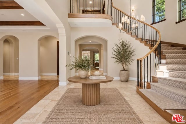 4835 Oak Park Avenue, Encino, CA 91316 — photo 3 of 26