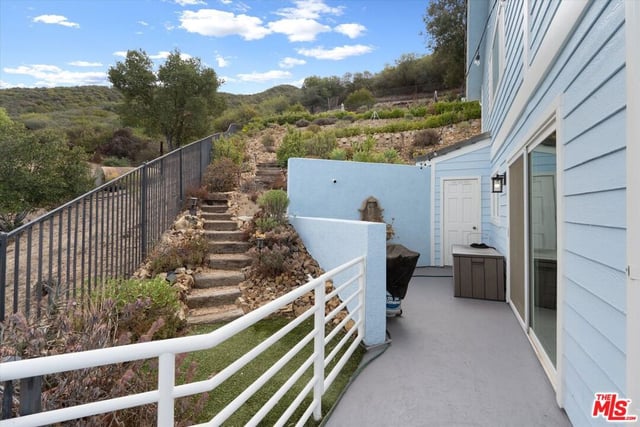 536 S Ventu Park Road, Newbury Park, CA 91320 — photo 23 of 54