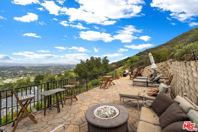 536 S Ventu Park Road, Newbury Park, CA 91320 — photo 48 of 54