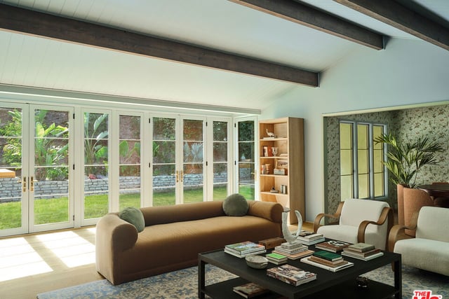 2633 Mandeville Canyon Road, Los Angeles, CA 90049 — photo 12 of 61