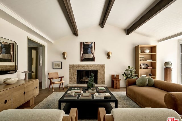 2633 Mandeville Canyon Road, Los Angeles, CA 90049 — photo 15 of 61