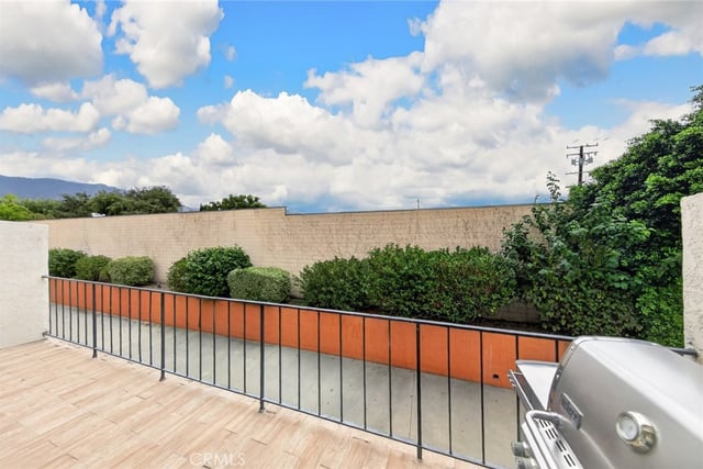 509 W Duarte B, Monrovia, CA 91016 — photo 17 of 21