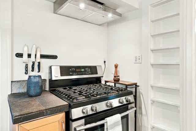 11749 Ayres Avenue, Los Angeles, CA 90064 — photo 22 of 58