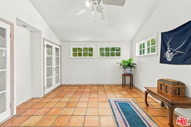 11749 Ayres Avenue, Los Angeles, CA 90064 — photo 36 of 58