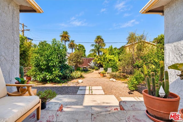 2753 S Rimpau Boulevard, Los Angeles, CA 90016 — photo 23 of 34
