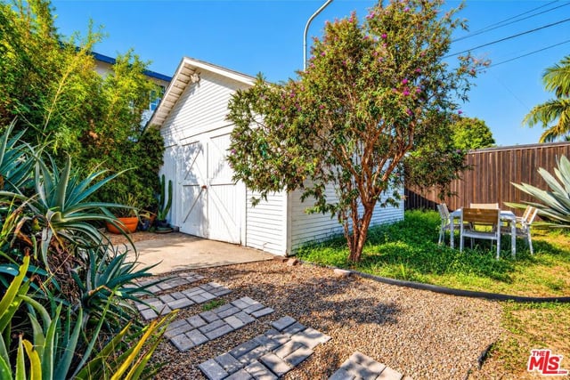 2753 S Rimpau Boulevard, Los Angeles, CA 90016 — photo 25 of 34