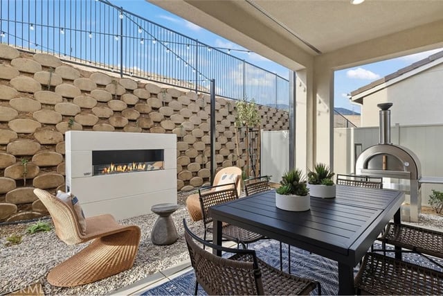 2219 Perdido Lane, Santa Paula, CA 93060 — photo 11 of 39