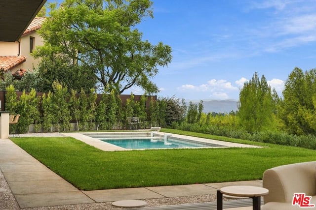3801 Vista Linda Drive, Encino, CA 91316 — photo 27 of 62