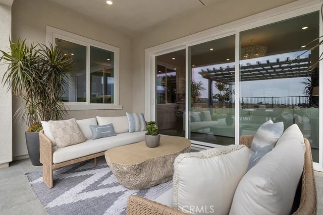 641 Eureka Drive, Santa Paula, CA 93060 — photo 8 of 37