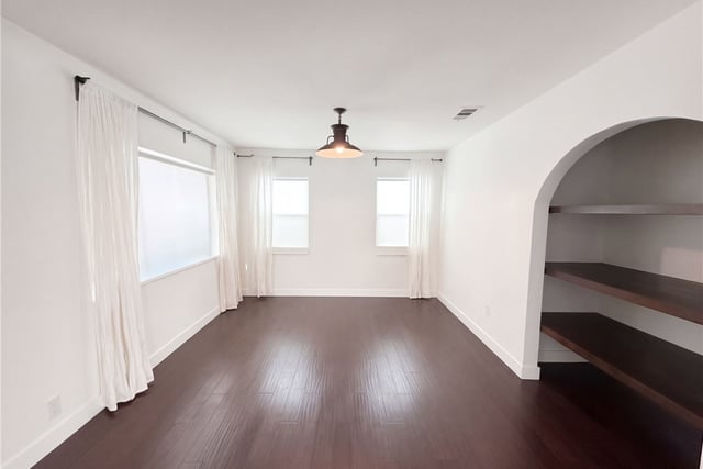 1110 Queen Anne Place, Los Angeles, CA 90019 — photo 8 of 27