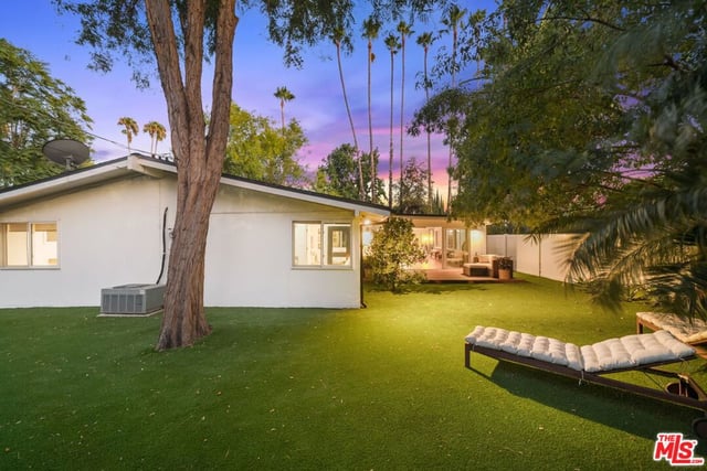 19805 Hamlin Street, Woodland Hills, CA 91367 — photo 38 of 56