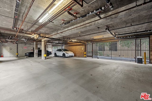 2864 Sunset Place 407, Los Angeles, CA 90005 — photo 30 of 30