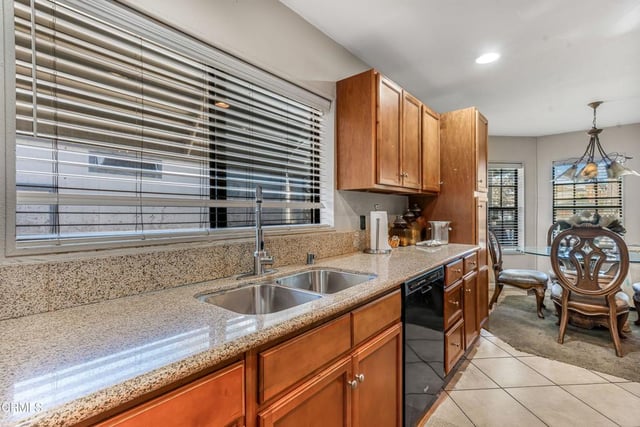 421 Raspberry Place 118, Oxnard, CA 93036 — photo 15 of 49