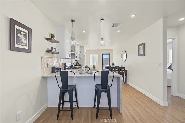 144 W 103rd St., Los Angeles, CA 90003 — photo 8 of 37