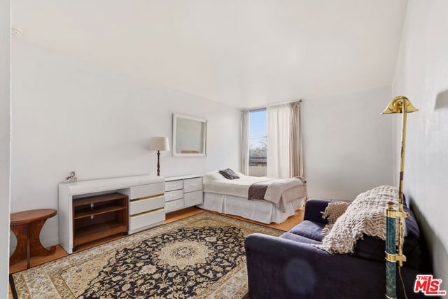 911 N Kings Road 310, West Hollywood, CA 90069 — photo 15 of 23