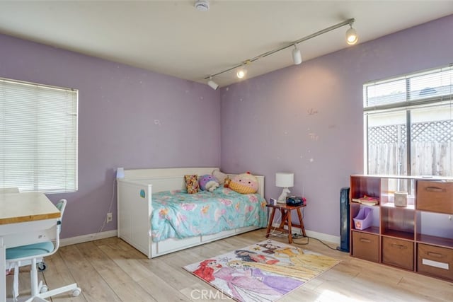 330 S Griffith Park Drive, Burbank, CA 91506 — photo 18 of 23