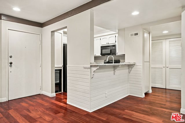 7800 Topanga Canyon Boulevard 322, Canoga Park, CA 91304 — photo 15 of 40