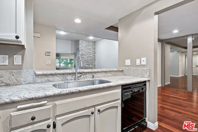 7800 Topanga Canyon Boulevard 322, Canoga Park, CA 91304 — photo 17 of 40