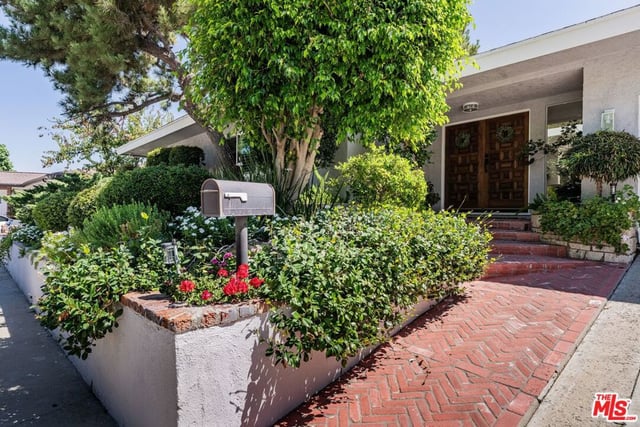 16706 Alginet Place, Los Angeles, CA 91436 — photo 4 of 54