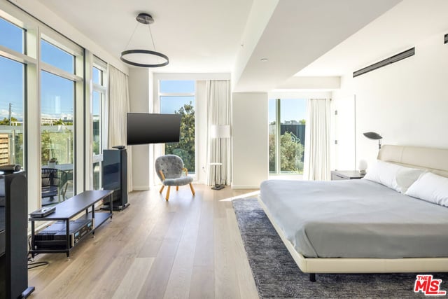 9000 W 3rd Street 208, Los Angeles, CA 90048 — photo 18 of 39