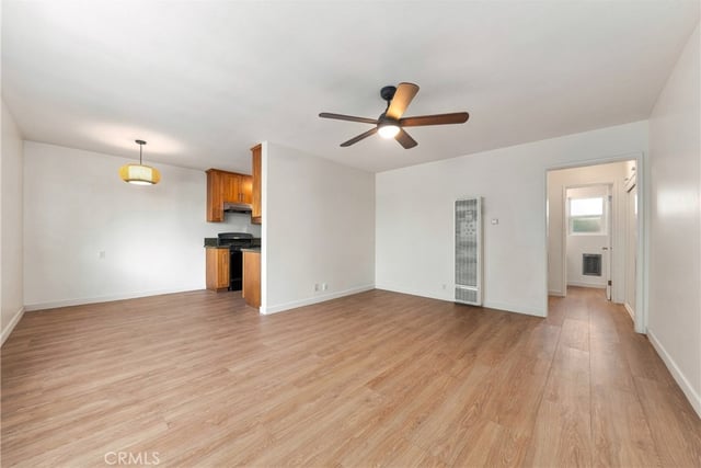 930 E 1st 16, Long Beach, CA 90802 — photo 2 of 30