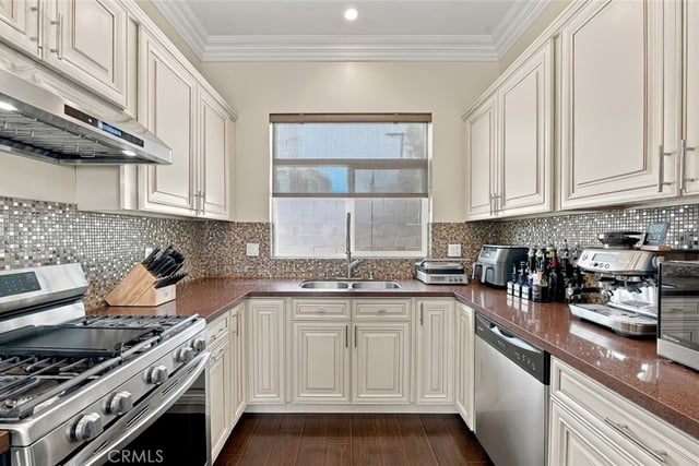 7617 Lilly, North Hollywood, CA 91605 — photo 14 of 52
