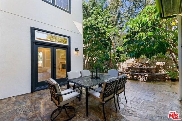 367 Loire Valley Drive, Simi Valley, CA 93065 — photo 10 of 47