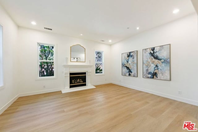 367 Loire Valley Drive, Simi Valley, CA 93065 — photo 6 of 47