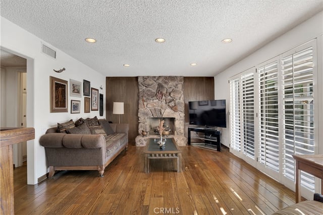 5521 Goodland Avenue, Valley Village, CA 91607 — photo 14 of 39