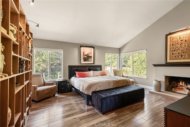 25407 Cariz Drive, Valencia, CA 91355 — photo 18 of 71