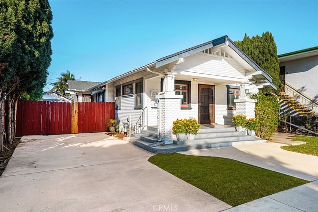 373 Gladys Avenue, Long Beach, CA 90814 — photo 3 of 49