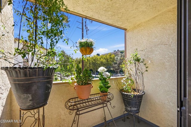 26345 W Bravo Lane, Calabasas, CA 91302 — photo 15 of 50