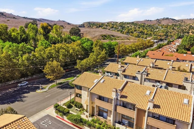 26345 W Bravo Lane, Calabasas, CA 91302 — photo 38 of 50