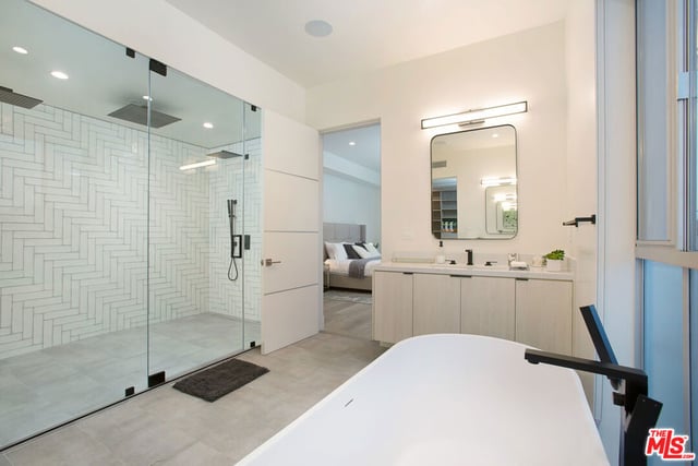 6064 Saturn Street, Los Angeles, CA 90035 — photo 19 of 31