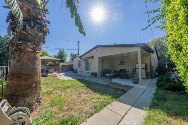 9720 Hayvenhurst, North Hills, CA 91343 — photo 4 of 25