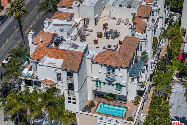 960 N Doheny Drive 301, West Hollywood, CA 90069 — photo 3 of 43