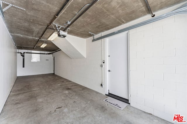 438 Arnaz Drive 106, Los Angeles, CA 90048 — photo 15 of 16