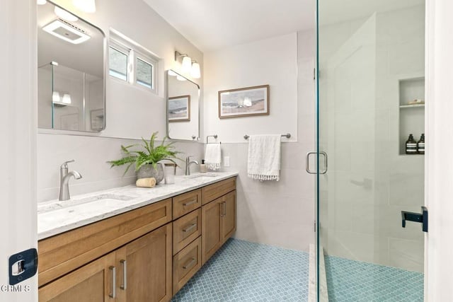 175 E Lewis Street, Ventura, CA 93001 — photo 28 of 38